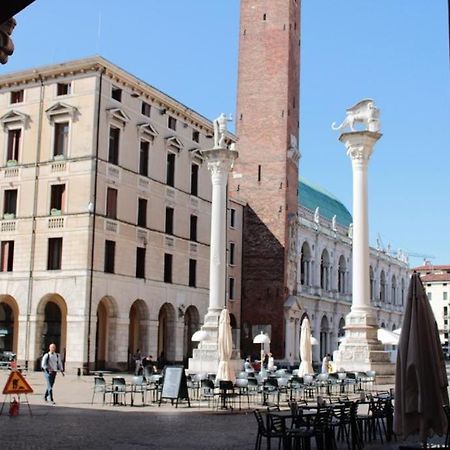 Altea'S Sweet Home In Piazza,Basilica Palladiana วิเชนซา ภายนอก รูปภาพ