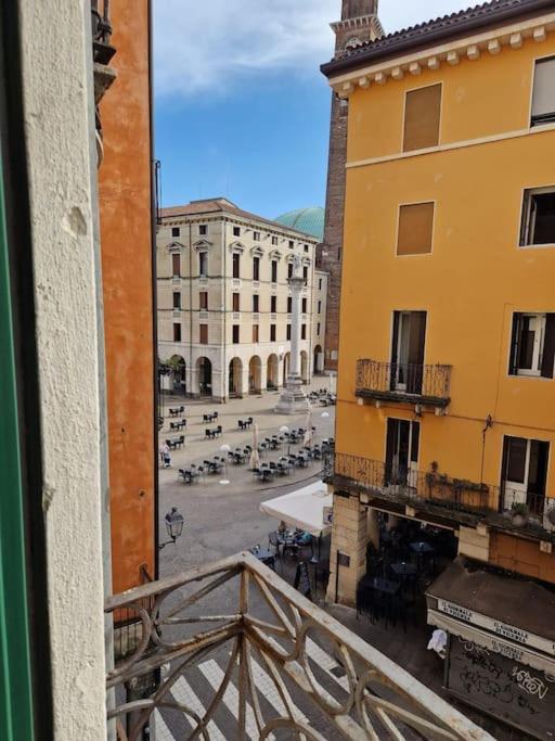 Altea'S Sweet Home In Piazza,Basilica Palladiana วิเชนซา ภายนอก รูปภาพ