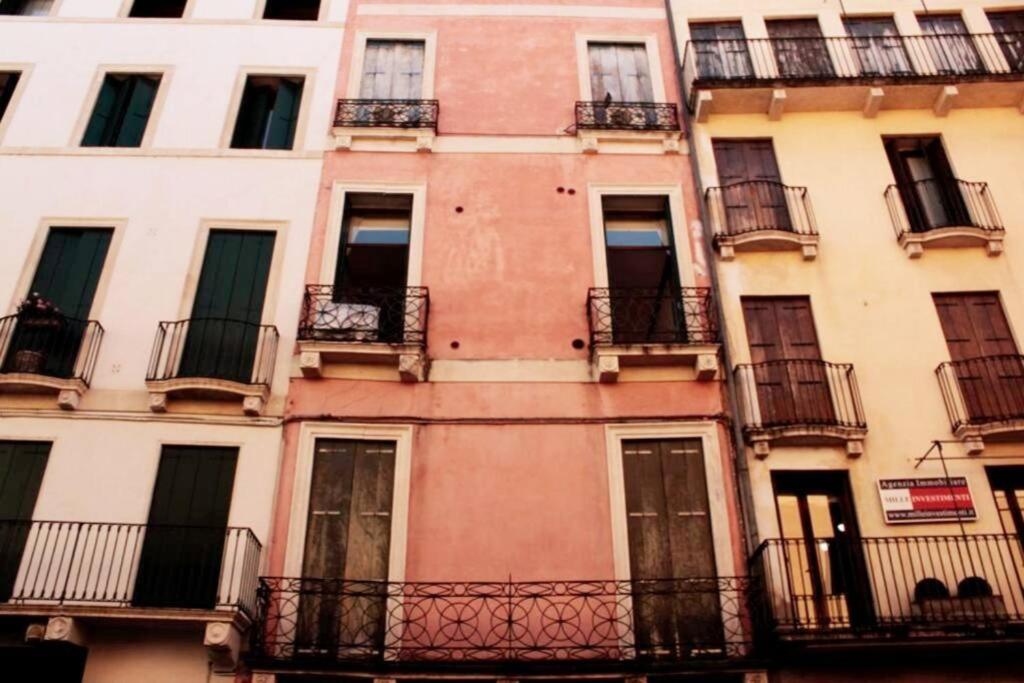 Altea'S Sweet Home In Piazza,Basilica Palladiana วิเชนซา ภายนอก รูปภาพ