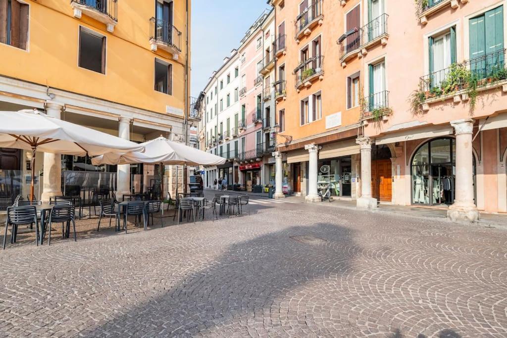 Altea'S Sweet Home In Piazza,Basilica Palladiana วิเชนซา ภายนอก รูปภาพ